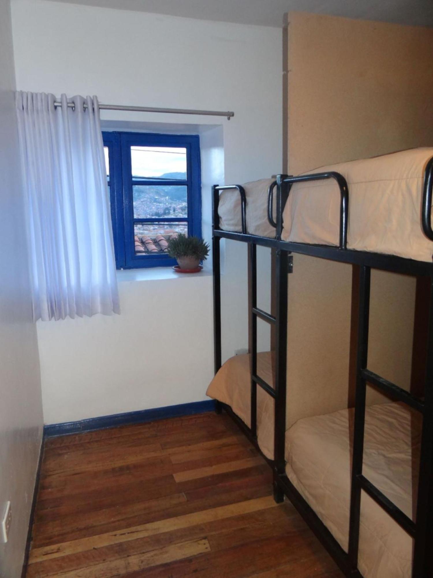 Hostal Haku *